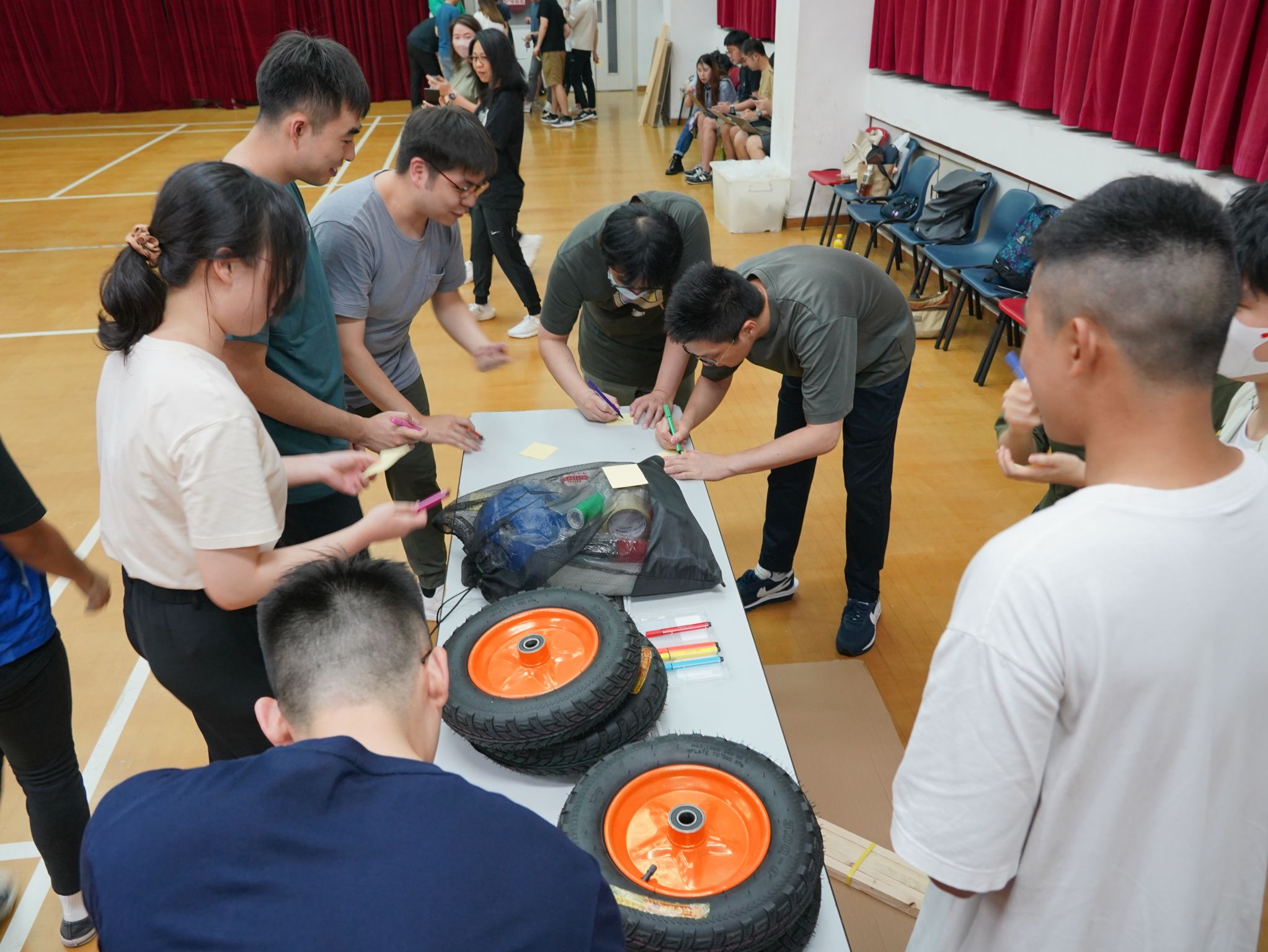 technine.io 团队照片